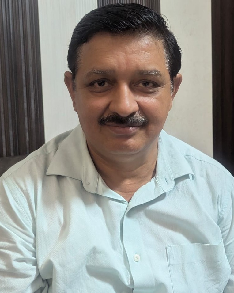 DAVENDER KAMRA
