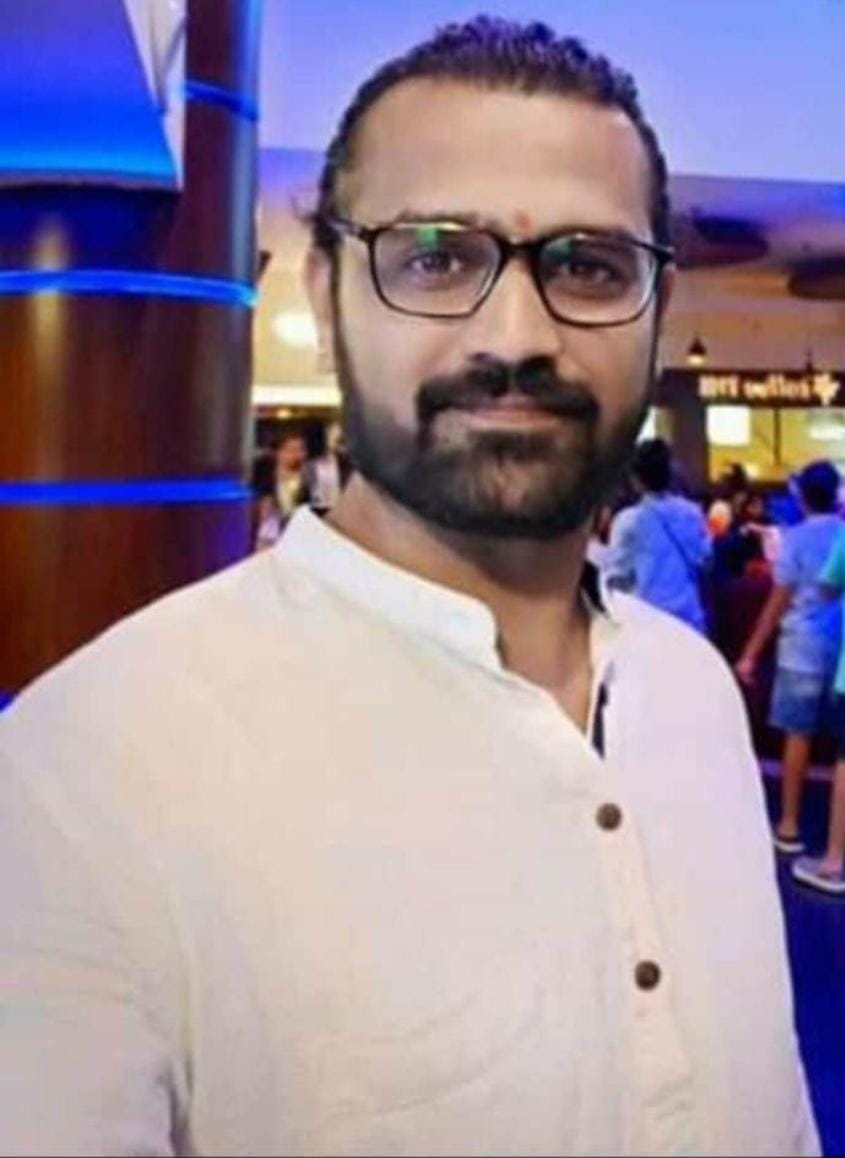 DR.VAIBHAV HARIBHAU MORE